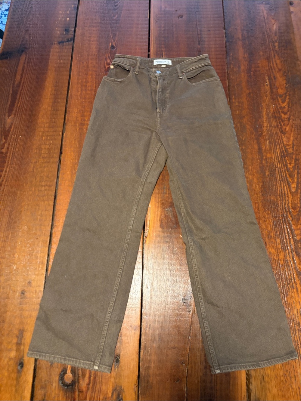 Abercrombie & Fitch Women’s Brown 90s Relaxed Jean - high rise